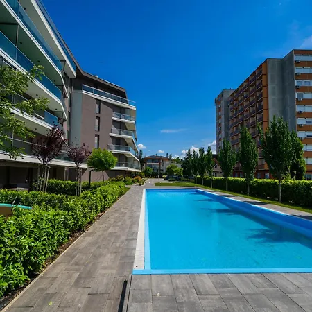 Myflat Coral Estrellita Apartment *